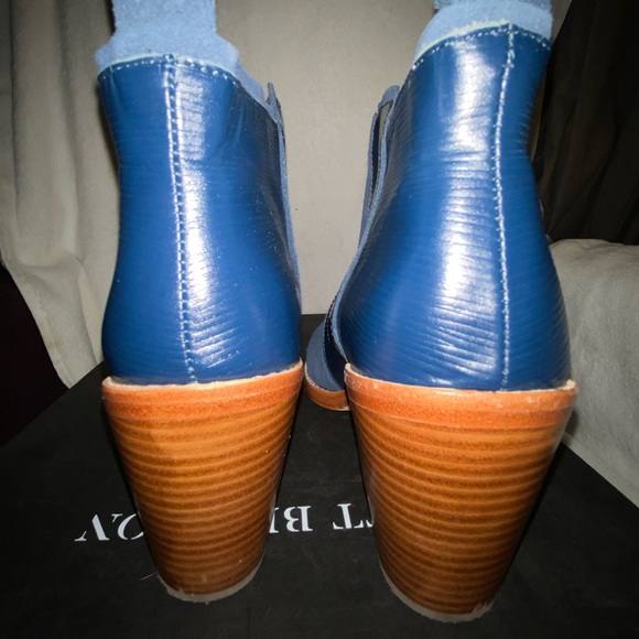 Matt Bernson Navy Suede Booties - Picture 5 of 15